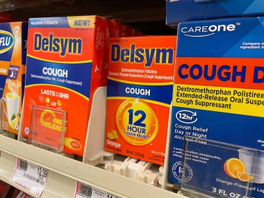 Grovetown, Ga USA - 09 21 22: Market İlaç Bölümü Delsym