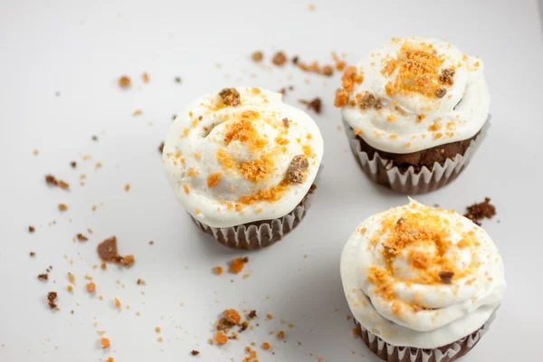 çikolata butterfinger cupcakes