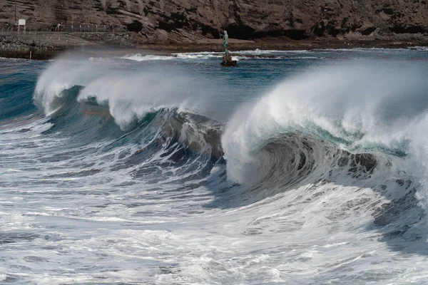 Paisaje Marino Con Fuertes Olas Escultura Neptuno Fondo Playa Melenara — Foto de Stock