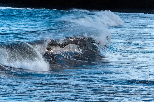Θαλάσσιο Τοπίο Έντονα Κύματα Στην Παραλία Του Σαλινέτα Τέλντε Γκραν — Φωτογραφία Αρχείου
