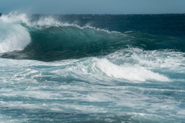 Strong Waves Close — Stockfoto