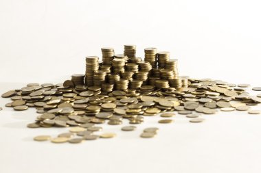 madeni para yığınları
