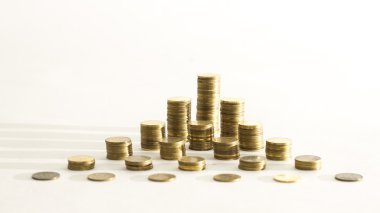 madeni para yığınları