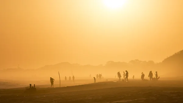 Puesta de sol en la playa Imagen De Stock