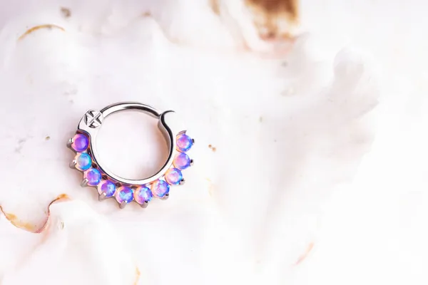Beautiful Piercing Jewelry Macro Shot Selective Focus — Stock Photo, Image