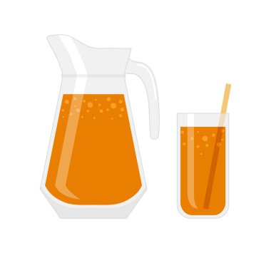 Beyaz arka planda cam sürahi ve bir bardak kombu çayı.