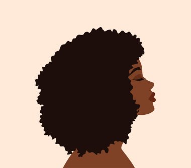 Kıvırcık saçlı ve gözleri kapalı güzel bir Afro-Amerikan kadının yan portresi. Düz vektör illüstrasyonu