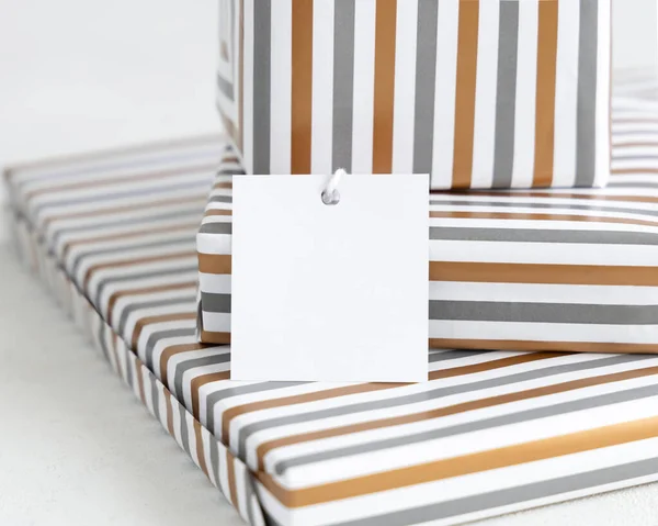 Presents Blank Square Gift Tag Close Gift Boxes Wrapped Striped — Stock Photo, Image