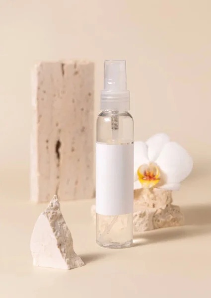 One Pump Dispenser Bottle White Orchid Flower Beige Stones Light — Φωτογραφία Αρχείου