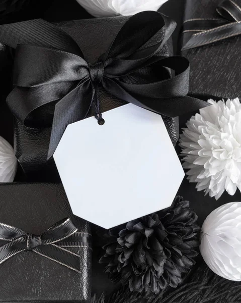 Gift Boxes Black White Paper Flowers Decorations Square Gift Tag — Stock Photo, Image
