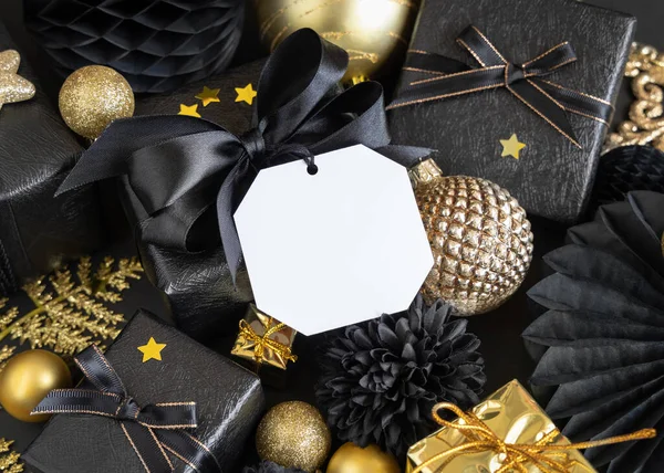 Scatole Regalo Natale Nere Dorate Con Fiocco Ornamenti Vicino Carta — Foto Stock