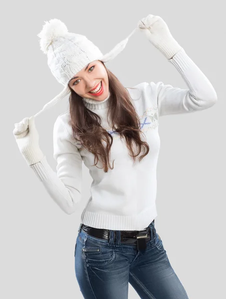 Krásná mladá žena v zimním oblečení — Stock fotografie