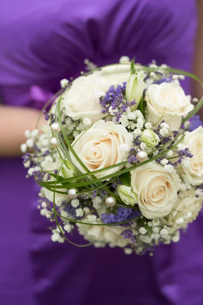 Brautstrauß am Hochzeitstag — Stockfoto