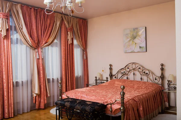 iç oda. perdeler. perdeler. yatak odası