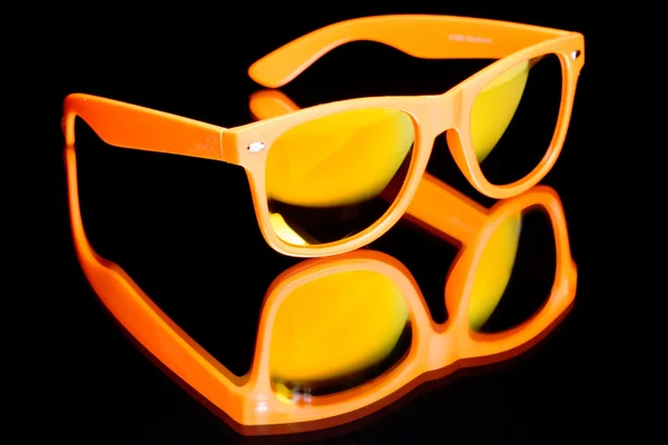 Färgade solglasögon. — Stockfoto
