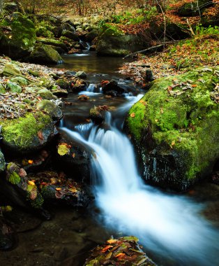 dağ nehir cascade kış sezonu