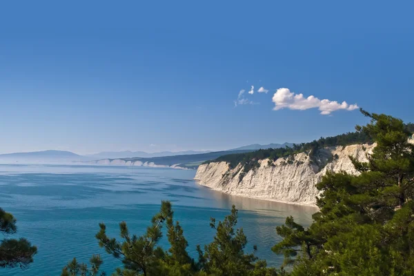 La costa del Mar Negro en Gelendzhik, Rusia — Foto de Stock