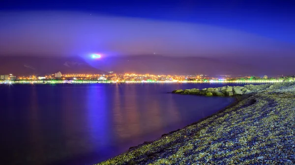 De kust van de Zwarte Zee in Gelendjik, Rusland — Stockfoto