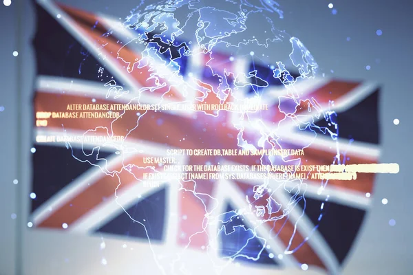 Conceito de codificação virtual abstrato e holograma de mapa do mundo na bandeira da Grã-Bretanha e fundo do céu por do sol. Multiexposição — Fotografia de Stock