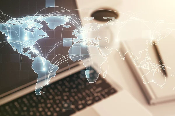 Mappa grafica astratta del mondo digitale con connessioni sullo sfondo del computer moderno, concetto di globalizzazione. Multiesposizione — Foto Stock