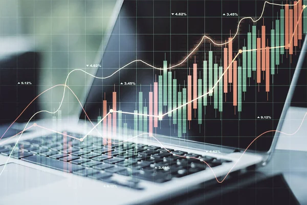 Exposición múltiple de la carta financiera creativa abstracta sobre el fondo de la computadora, la investigación y el concepto de análisis —  Fotos de Stock