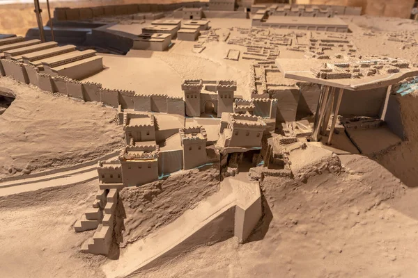 İsrail 'deki Tel Megiddo Ulusal Parkı' nın ziyaretçi merkezindeki müzedeki antik şehir Tel Megiddo 'nun modeli.