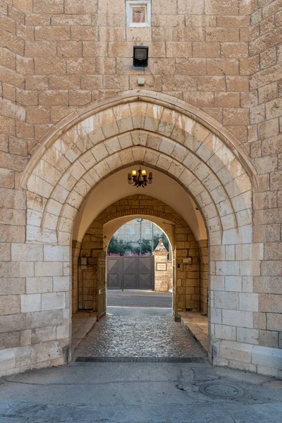 Obloukový Vstup Nádvoří Katedrály Jiří Jeruzalémě Izrael — Stock fotografie