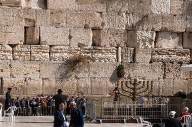 Kudüs, İsrail 11-24-2021 İsrail 'in Eski Kudüs şehrindeki meşhur Ağlama Duvarı