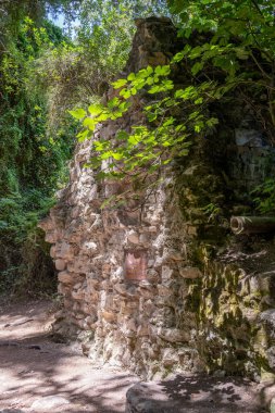 Nahal Hashofet 06-09-2022 Nahal Hashofet 'te bir un değirmeninden geriye ne kaldı? Plaket diyor ki: 