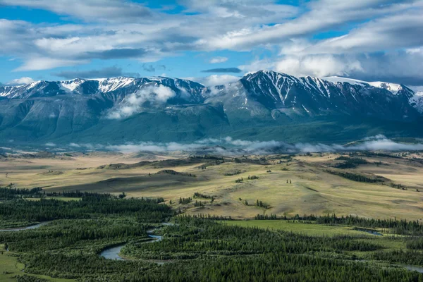 Die Berge — Stockfoto