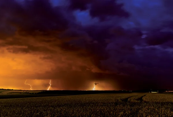 Zomer storm — Stockfoto