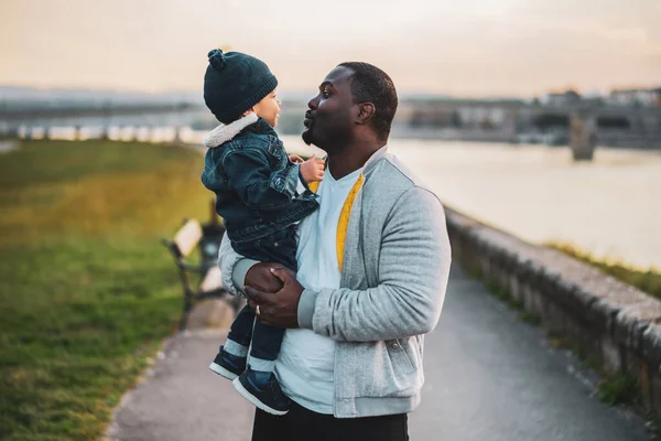 Portret Van Vader Zijn Zoon Genieten Van Het Doorbrengen Van — Stockfoto