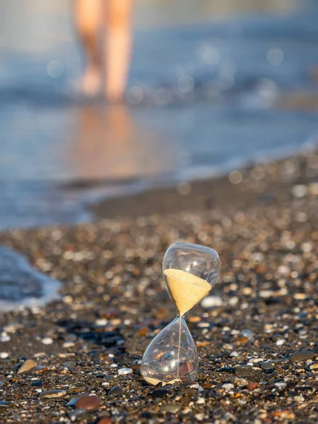 Person Walking Hourglass Beach Seashore — Foto de Stock