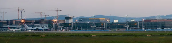 Frankfurt Airport panorama — Stockfoto