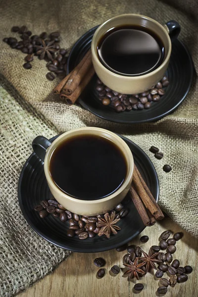 Two cups of coffee with spices — Stock Photo, Image