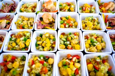 lezzetli salata büfesi sunulan niceley