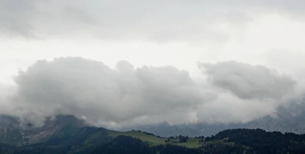 Cloudscape Alpine Scenery — Stockfoto