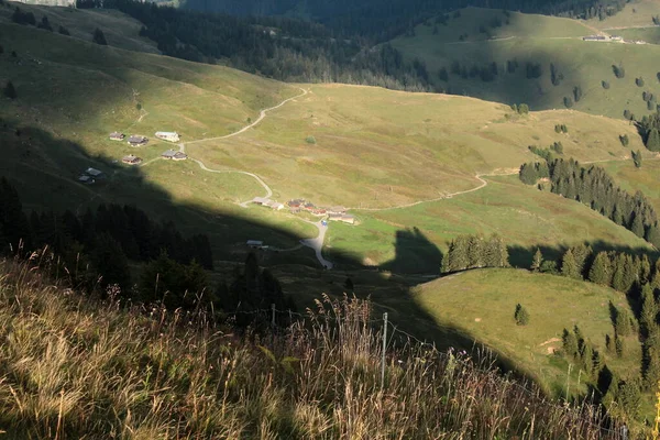 Eine Alpine Landschaft Sommer — Stockfoto