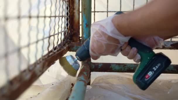 Removing Paint Rust Metal Surface Wire Brush Grinder Machine Repairing — Stock Video