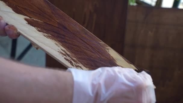 Joiner Transparent Gloves Covering Processed Wooden Plank Oil Based Brown — 图库视频影像