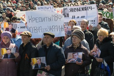 Lugansk içinde ralli