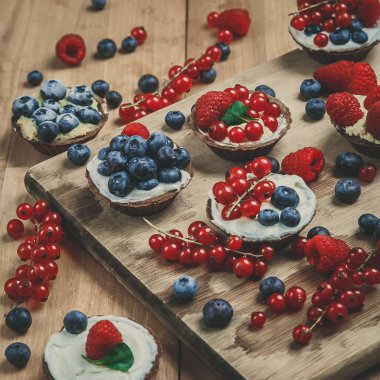 Berry tartlets