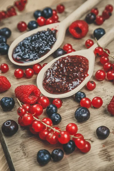 Marmellata in cucchiai — Foto Stock