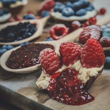Berry tartlets