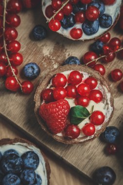 Berry tartlets