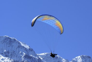 yamaç paraşütü