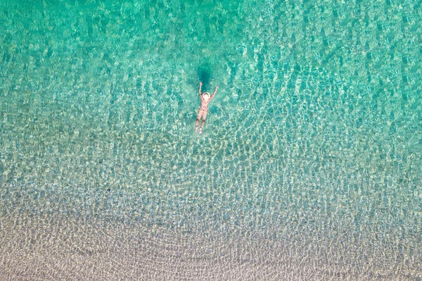 Top Aerial View Young Beautiful Woman Hat White Bikini Swimming — Stock Photo, Image