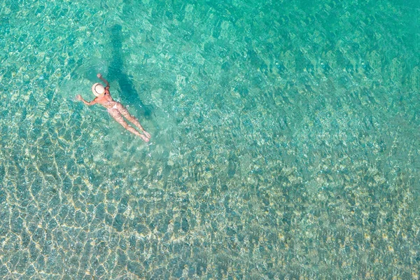 Top Aerial View Young Beautiful Woman Hat White Bikini Swimming — Photo