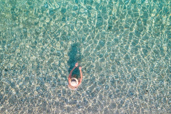 Top Aerial View Young Beautiful Woman Hat White Bikini Swimming — Stock Photo, Image