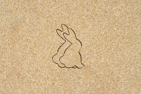 Dessin Créatif Deux Lapin Pâques Sur Sable Sur Plage — Photo